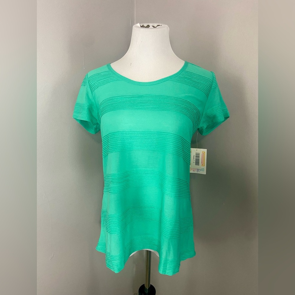 LuLaRoe Classic T Shirt NWT Green with Textured Horizontal Stripes